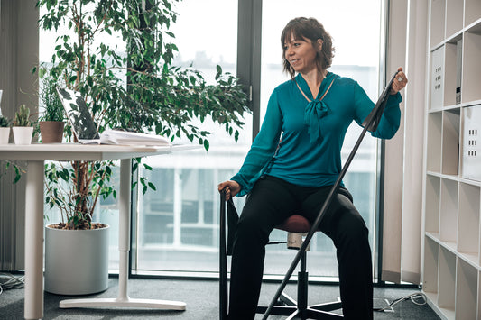 Bewegung im modernen Arbeitsalltag: Tipps von Bergardi für mehr Gesundheit und Aktivität